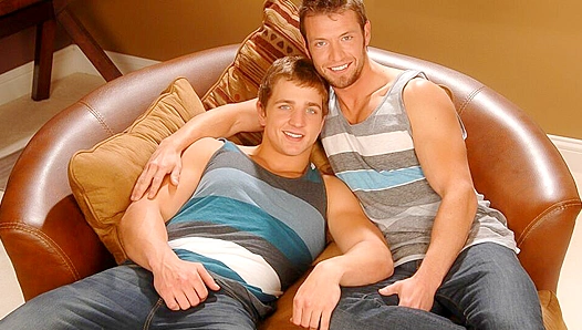 Marcus Mojo Kevin Crows Flex Huge Hardons On Camera – Pure Muscle Gay Porn 18+