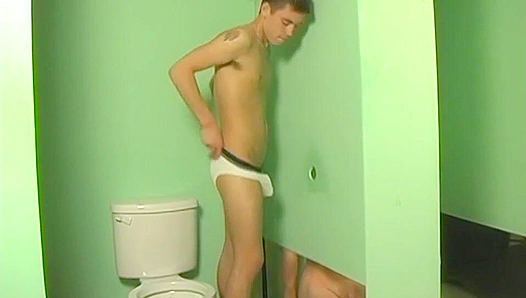 Jesse Jacobs x Kameron Scott: Steamy Bathroom Stall Encounter – Twinkylicious