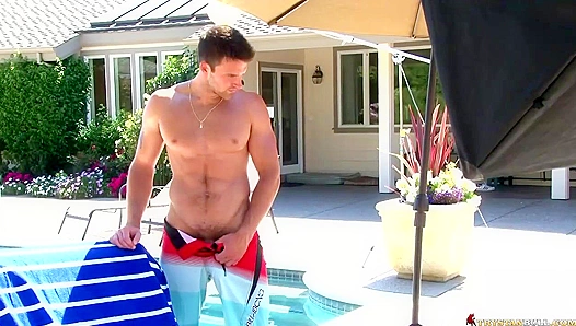 Tristan Bulls Hot Outdoor Tease – Sexy Gay Eye Candy Alert