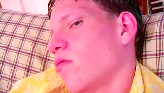 Cocky Cutie Jerks Himself to the Edge in Hot Solo Action – XclusiveGayVids 18+
