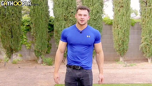Zack Dickson Shows Off His Ripped Body Thick Cock On Cam – GayHoopla