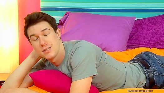 Dustin Hawthorne Reveals Steamy Confessions Forbidden Desires – LollipopTwinks
