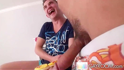 Horny Hustler Dayton OConnor Rides a Fun Ass Workout – GayXXX