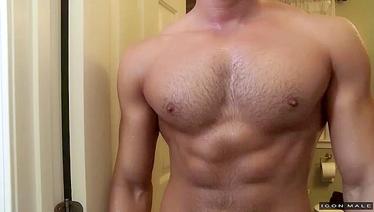 Huge Hung Hunter Takes Control of Younger Stud Ethan Slade – IconMale