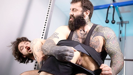 Tommy Tanner Markus Kage Heat Up the Gym with Steamy Bro Romance – 18+