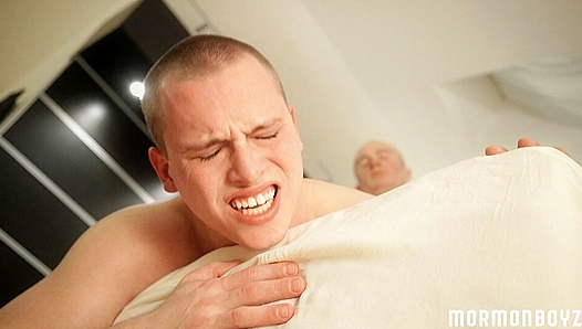 Elders Isaac Larsen Get Hot Heavy in Forbidden Gay Lust – XXX