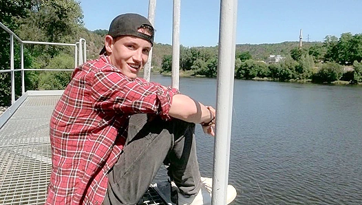 POV Ride with a Curvy-Butt Cutie Who Takes It Deep – XXX Gay