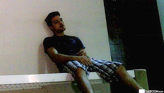 Kryz Perez Goes Wild in Public—Mind-Blowing Solo Show Unleashed – GayXXX