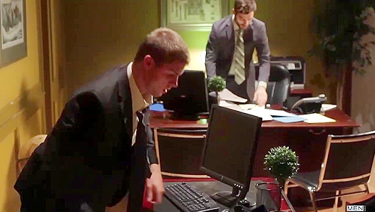 Tommy Defendi Gets Pounded Hard by Wild Jake Wilder in TheGayOffice – 18+