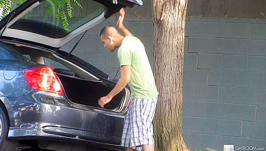 Michael Rogues Crazy Public Prank Turns into Hot Gay Encounter – XXX Action