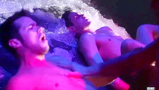 Bobby Clark Spencer Fox Dive into Foamy Cock Chaos – Wild Blowjob Orgy 18+