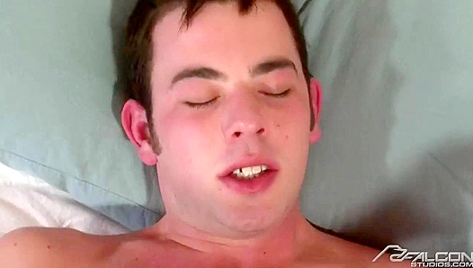 Colin Parkers Steamy Morning Tease – A Gay Awakening – Falcon Studios