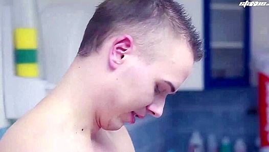 Sam Brooks Works Muscle for Mind-Blowing Gay Anal Pleasure – GayXXX