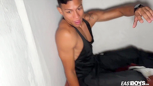 Second Round With Alan Foxter: Hot Reunion Full of Lust Desire – GayPornX