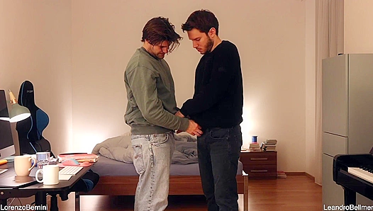 Big-Dick Bros Locked In Hot Frottage Deep Tongue Kisses – GayPornCrush 18+