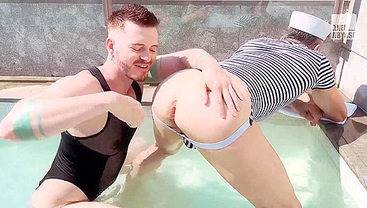 Fisted Under the Sun: Axel Abysse Takes Everything from Max Wilde – 18+