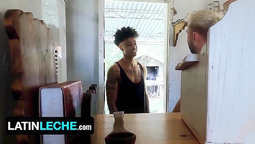 Morning Glory Blowbang: Latino studs swap sloppy cock-sucking – 18+