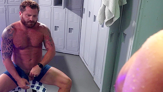 Big Red Beard Takes Thick Dick Deep in Steamy Locker Room Fuck – MenOver30 18+