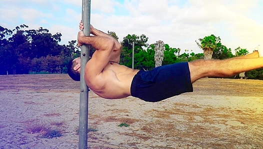 Sweat-Drenched Fuck Fest: David Skylar Justin Lewis Go Raw Post-Workout – 18+