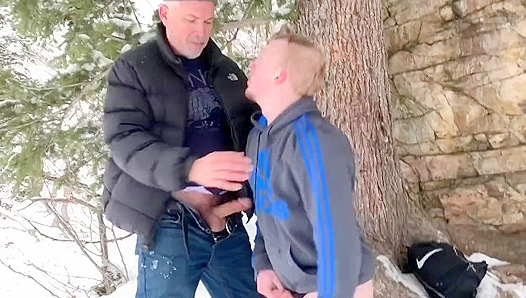 Fucked Hard Outdoors: Steamy Gay Sex in the Cold Winter Snow – XXXAktion 18+