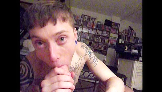 Little Pig, Open Up! Steamy Tease Inside – Gay XXX