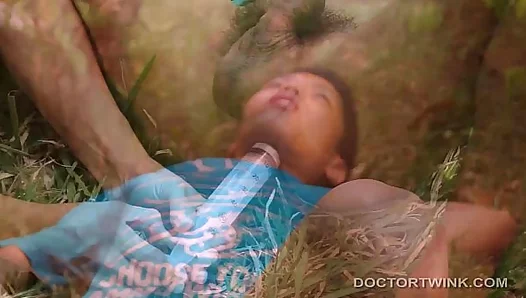 Doctor Vahn Rims Sucks Young Arjo in Steamy Medical Fetish Scene – 18+