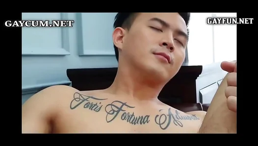 Steamy Encounter: Sexy Asian Stud Bares All in Sensual Gay Scene – SteamyGay