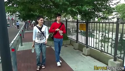 Young Asian Twink Takes Hard Load in Steaming Hot Gay Encounter – 18+ HD