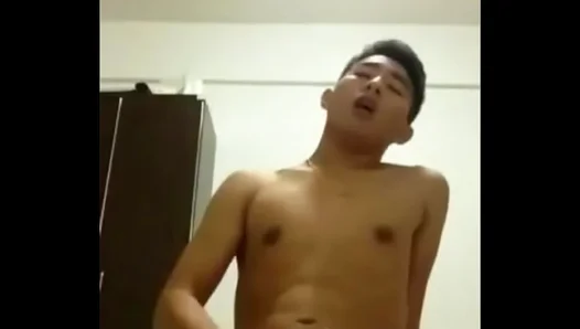 Young Asian Stud 18+ Blows Load Live in Steamy Gay Cam Show – IntenseGay