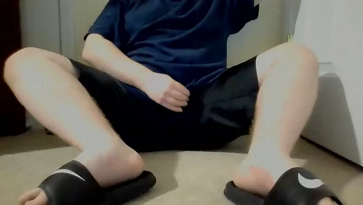 Asian Stud Teases Hard Before Blasting Cum All Over Himself – Steamy Solo Gay Scene