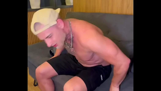 Caught Him Jerking Off — Massive Hard Muscle Stud Cock Surprise! – 18+
