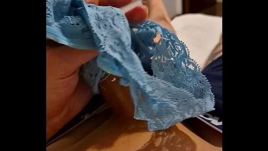 Dude Gets Wild Rubbing One Out With Her Lace Panties – Steamy Home Video
