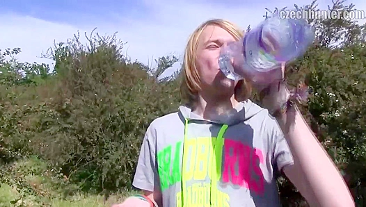 Luscious Locks Lips: Blowjob Bliss Ends With Sticky Face – XXX Gay