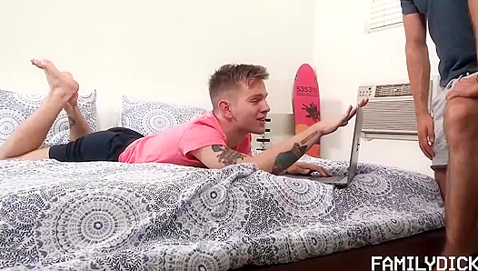 Raw Passion Unleashed: Timothy Drake Brendan Patrick Go Bareback – Hot Gay Sex