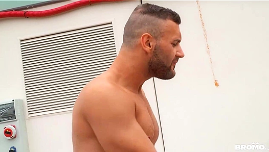 Marty David Lee Go Wild Fucking Bareback by the Highway – BromoUS 18+