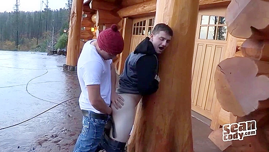 Steamy Gay Threesome: Hung Twinks Go Wild for Big Dick Action – SeanCody
