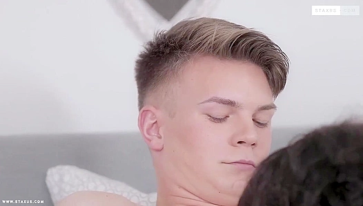 Hungry for More: Jim Slams Tylers Tight Hole Deep – Gay XXX