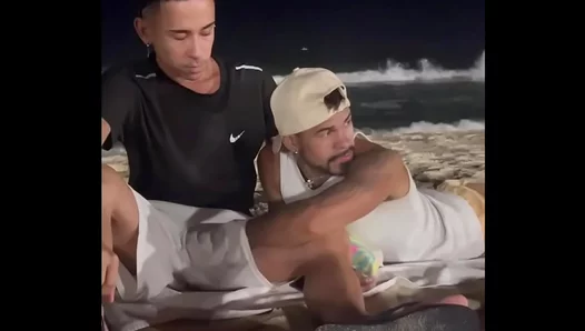 Beach Blowie Gone Wild: Skinny Teen Devours Muscle Daddys Cooch – InterracialGaySex