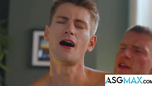 Hot Jock Fuck Session: Discreet Office Booty Call – Gay Porn Parody