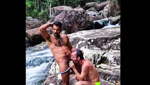 Big-Cock Daddy Fucks Clueless Minas Gerais Tourist – Hot Pubic Glory Hole Action
