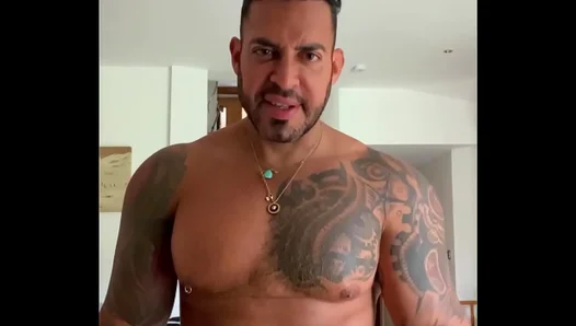 Viktor Rom Shows Off Ripped Body Juggles His Massive BBC – Latino Solo Heat