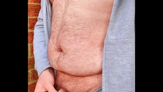 Morning Glory: Chubby Guy Takes Outdoor Pisshole Shower – Caught on Camera 18+