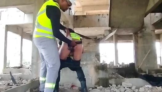 Hot Wiring Passion: Electricians Steaming Break Turns into Wild Dildo Play – 18+