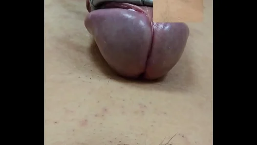 Hand-Free Bliss: Gay Amatuer Cums Hard Using Sexy Thrusting Toys – 18+