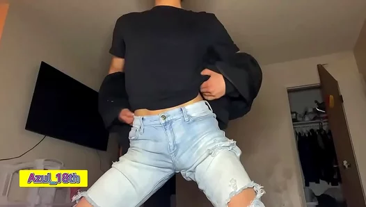 Crunch Time Turns Hot: Horny Dude Gets Wild Munching Chips – IntenseGay 18+