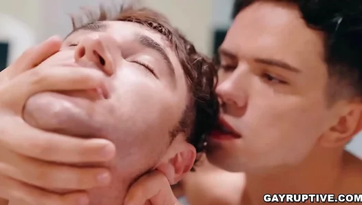 Dakota Payne Dominates Hot Nurse Michael in Steamy Medical Encounter – 18+
