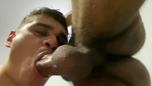 Slim Tops Huge Rod Deep Throated in Steamy Bareback BJ – NaughtyAmateurs 18+