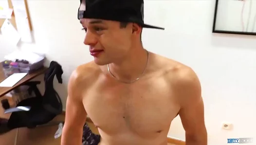 Hung Czech Stud Gets Paid for Raw Anal Ride – Steamy POV Gay Action