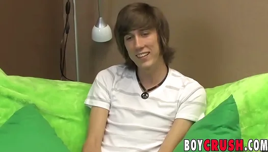 Kurt Starr Fung Juggles Huge Rod Post-Hot Interview—TinyGays 18+