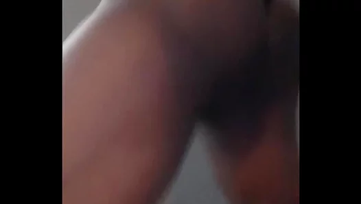 Deepthroat Glory: Explosive Cumshots in Wild Bareback Gangbang – XXXTales 18+